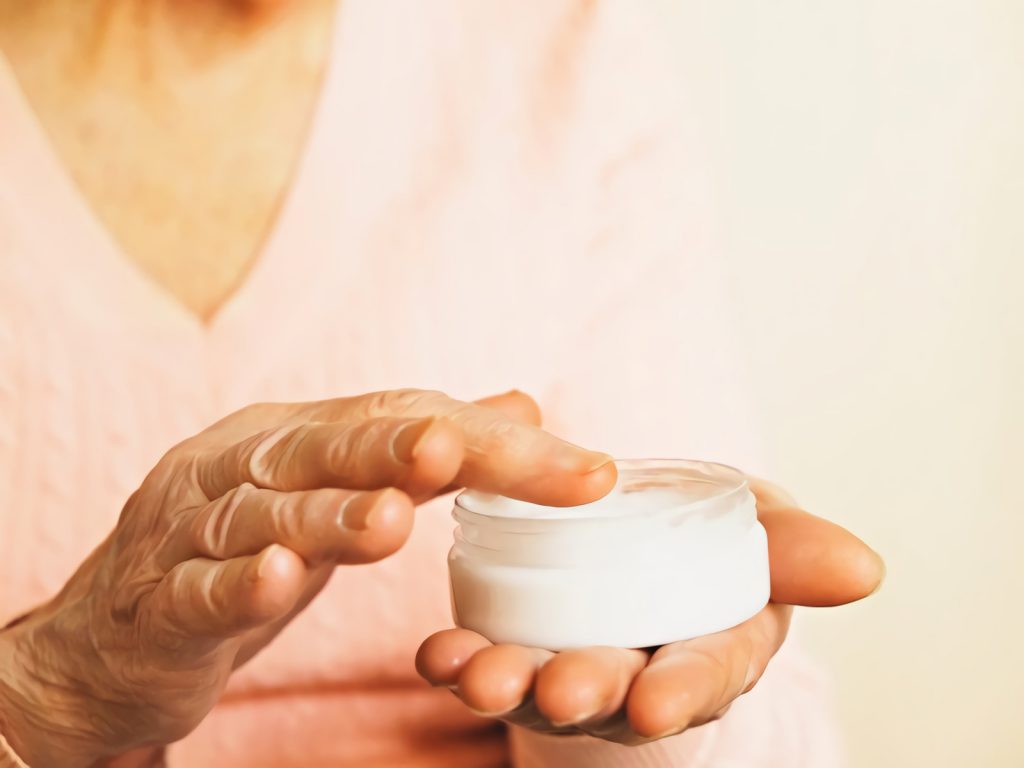 do topical pain creams help treat localized chronic pain